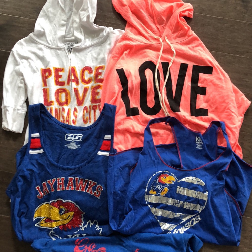 4 juniors tops